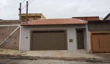 Casa para Venda em Ribeirão Preto, Planalto Verde, 2 dormitórios, 1 banheiro, 4 vagas