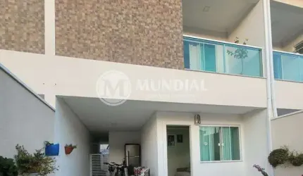 Belo e amplo sobrado em camboriÚ , Rio Pequeno , Camboriú - SC