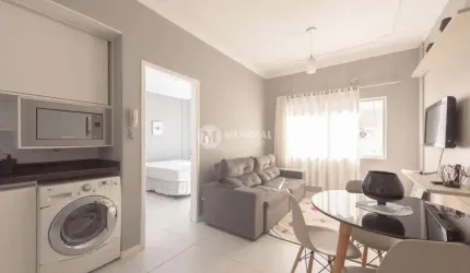 Lindo apartamento 01 quarto na quadra do mar, Centro, Balneário Camboriú - SC
