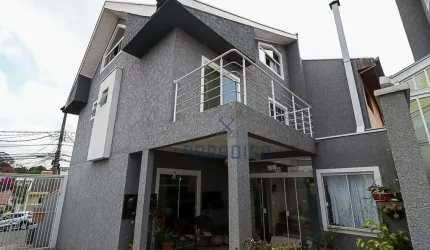 Casa com 3 dormitórios 163m² à venda