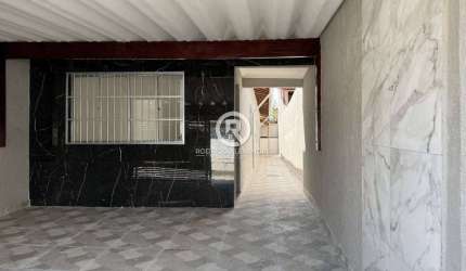 Linda Casa à Venda em Tupi, Praia Grande - 2 Dormitórios, Suíte e 2 Vagas! R$ 500.000