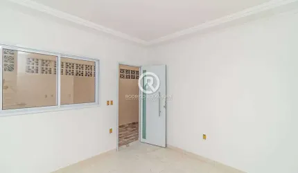 Sobrado à Venda em Solemar - Charmoso e Confortável por R$ 302.000!