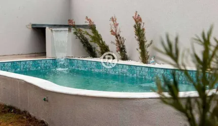 Casa à Venda em Jamaica, Itanhaém - 2 Dorms, Piscina, Área de Lazer e Garagem por R$ 319.000