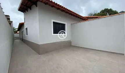 Linda Casa Geminada com Piscina e Área de Lazer em Campos Eliseos - R$ 429.000 à Venda