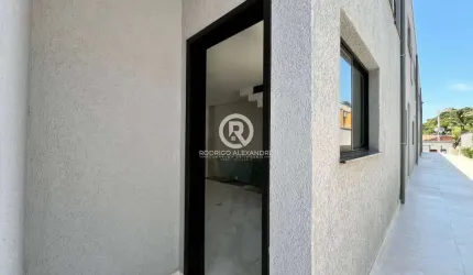 Sobrado de 2 Dormitórios com Piscina à Venda em Praia dos Sonhos - R$ 597.000