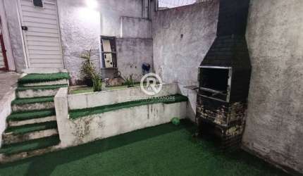 Charmosa Casa com 2 Dormitórios e Quintal à Venda no Parque Real – R$ 650.000