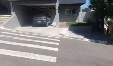Casa em Condomínio para Venda em Bragança Paulista, Condomínio Portal da Serra, 3 dormitórios, 1 suíte, 2 banheiros, 2 vagas