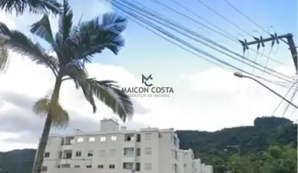 Aparmento no Condominio Açores