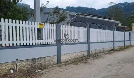 Linda Casa Bairro Fundos Biguaçu