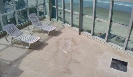 Apartamento 1 quarto - Prédio Frente Mar - Caiçara - Praia Grande - SP - RP529