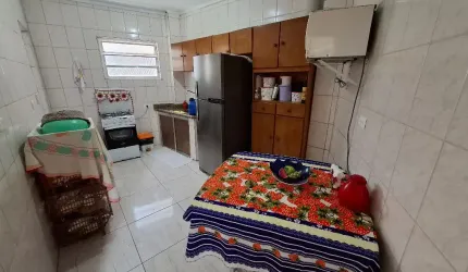 Apartamento 1 dormitório, prédio frente para o mar