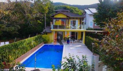 Casa 3 Suítes na Praia de Taquaras, Balneário Camboriú