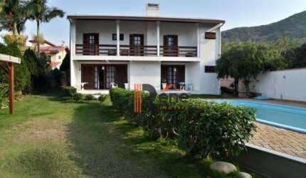Casa com 5 dormitórios à venda, 478 m² por R$ 5.000.000,00 - Praia das Taquaras - Balneário Camboriú/SC
