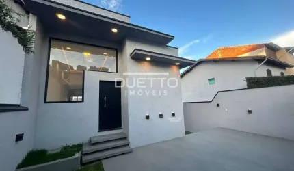 Casa Térrea de 03 dormitórios, sendo 01 suíte, à venda na Vila Rei, Mogi das Cruzes - SP
