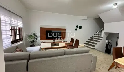 Sobrado de 140m², com 03 dormitórios, sendo 01 suíte, à venda na Vila Nova Socorro, Mogi das Cruzes