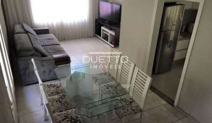 Sobrado amplo de 192,10m² com 03 dormitórios, sendo 01 suíte, à venda na Vila São Francisco, Mogi d
