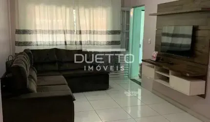 Sobrado à venda no bairro Jardim Nova Poá em Poá/SP