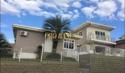 Casa com 3 quartos à venda na Rua Antônio Basil Schroeder, 886, Bela Vista, São José por R$ 799.000