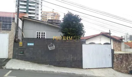 Casa com 3 quartos à venda na Rua Manoel Loureiro, 666, Barreiros, São José por R$ 550.000