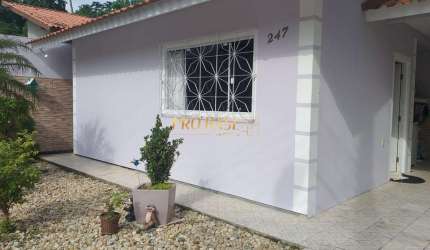 Casa com 2 quartos à venda na Rua Julieta da Silva Melo, 247, Forquilhas, São José por R$ 680.000