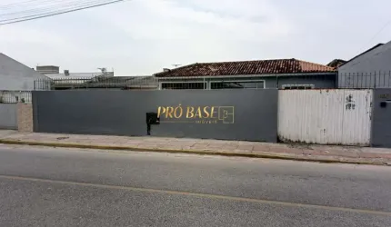Casa com 2 quartos à venda na Avenida Francisco Roberto da Silva, 800, Praia João Rosa, Biguaçu por R$ 636.000