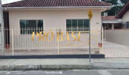 Casa com 3 quartos à venda na Rua Vila Real, 151, Forquilhas, São José por R$ 550.000