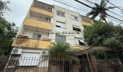 03 dormitórios reformado no bom fim