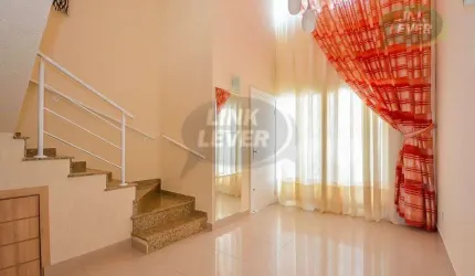 Sobrado com 3 dormitórios para alugar, 130 m² por R$ 4.011/mês - Boa Vista - Curitiba/PR