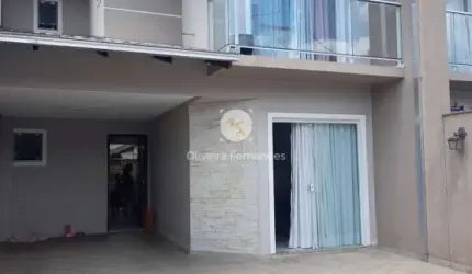 Sobrado semi mobiliado, com 6 metros de abertura, 3 quartos (1 suíte) à venda, 107 m² - Vila Nova - Joinville/SC