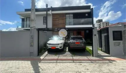 Casa em Bom Retiro com 3 quartos, sendo 1 suíte em Joinville/SC