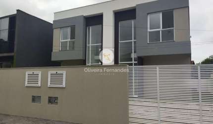 Sobrado geminado com 3 quartos no bairro Ubatuba em São Francisco do Sul-SC
