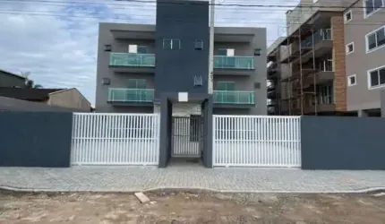 Vende-se Apartamento novo e térreo em Itapoá SC. Apenas 400 metros da praia