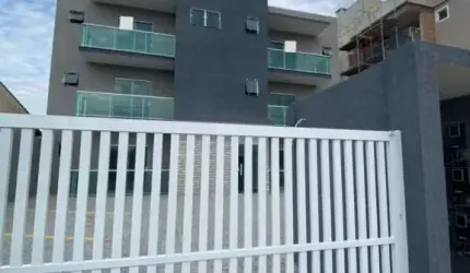 Vende-se luxuoso apartamento  em Itapoá SC. Apenas 400 metros da praia!