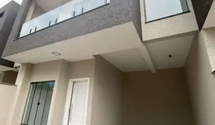 Vende-se sobrado a 300 metros da praia de Itapoá/SC!