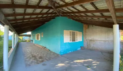 Sobrado com 3 dormitórios, 129 m² - venda por R$ 450.000,00 ou aluguel por R$ 1.650,00/mês - Mariluz - Itapoá/SC