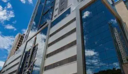 Apartamento no Cartier Residence da RV com 149 metros 4 suites Barra Norte