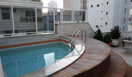 Cobertura Duplex, quadra mar, com 199 metros quadrados na Barra Norte, com 3 suítes e 3 vagas.