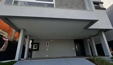 Casa NOVA 172m no São Francisco, acabamentos de primeira
