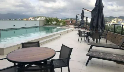 Apartamento para venda tem 60 metros quadrados com 2 quartos em Centro - Balneário Camboriú - SC
