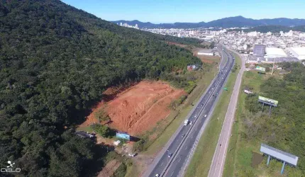 Terreno frente BR 101 marginal leste em Balneário Camboriú