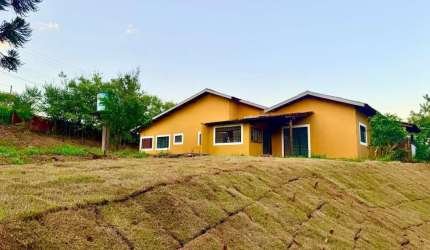 Casa em Condomínio para Venda em Londrina, Área Rural, 3 dormitórios, 2 banheiros, 4 vagas