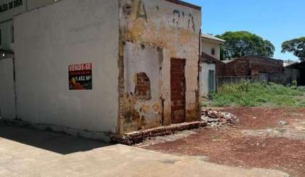Terreno em Zona 03  -  Maringá