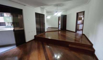 Apartamento em Zona 07  -  Maringá