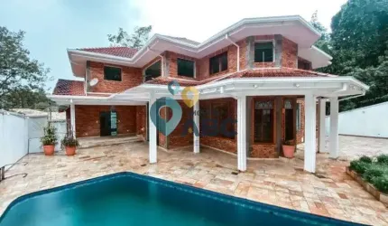 Sobrado a Venda / Locação no Jardim Guedala com 4 suítes,