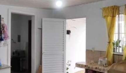 Casa para Venda em Cascavel, GUARUJA, 2 dormitórios, 1 banheiro, 2 vagas
