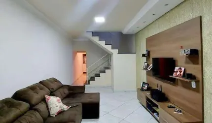 Sobrado para Venda no bairro Vila Suissa, localizado na cidade de Mogi das Cruzes / SP, região Mogi das cruzes.