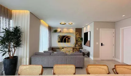 UNIDADE DECORADA NA BARRA SUL DE BALNEÁRIO CAMBORIÚ -SC 04 DORMITÓRIOS SENDO 02 SUÍTES 03 VAGAS, CHURRASQUEIRA , 146M2 .