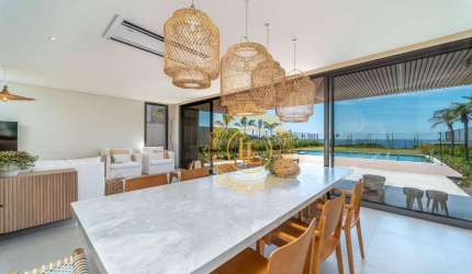 Belíssima Casa com 5 dormitórios à venda, 458 m² na Praia do Estaleiro - Balneário Camboriú/SC