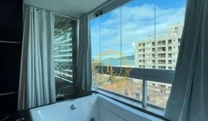 Poucos metros da Praia Brava de Itajaí , excelente apartamento de 02 suítes com vista mar