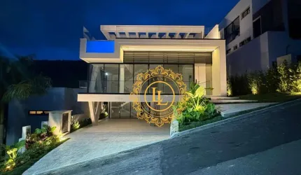 CASA ALTO PADRÃO COM VISTA MAR EM BALNEÁRIO CAMBORIÚ - SC  ( Rooftop com 110 m2 com vista para o mar.)